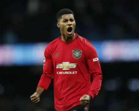 曼聯(lián)重建進(jìn)行時(shí)：陣容調(diào)整與轉(zhuǎn)會(huì)風(fēng)云