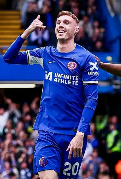 羅馬諾披露：切爾西淡定應(yīng)對(duì)帕爾默與曼聯(lián)傳聞